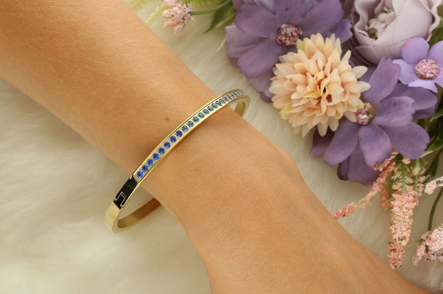 Bransoletka Nomination Pretty Bangle 029506 022 – Niebieskie Cyrkonie, Złota Stal PVD.jpg